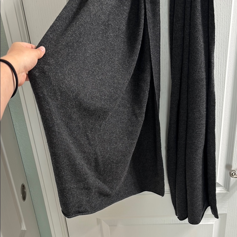 Quince 100% Mongolian Cashmere Wrap in Charcoal